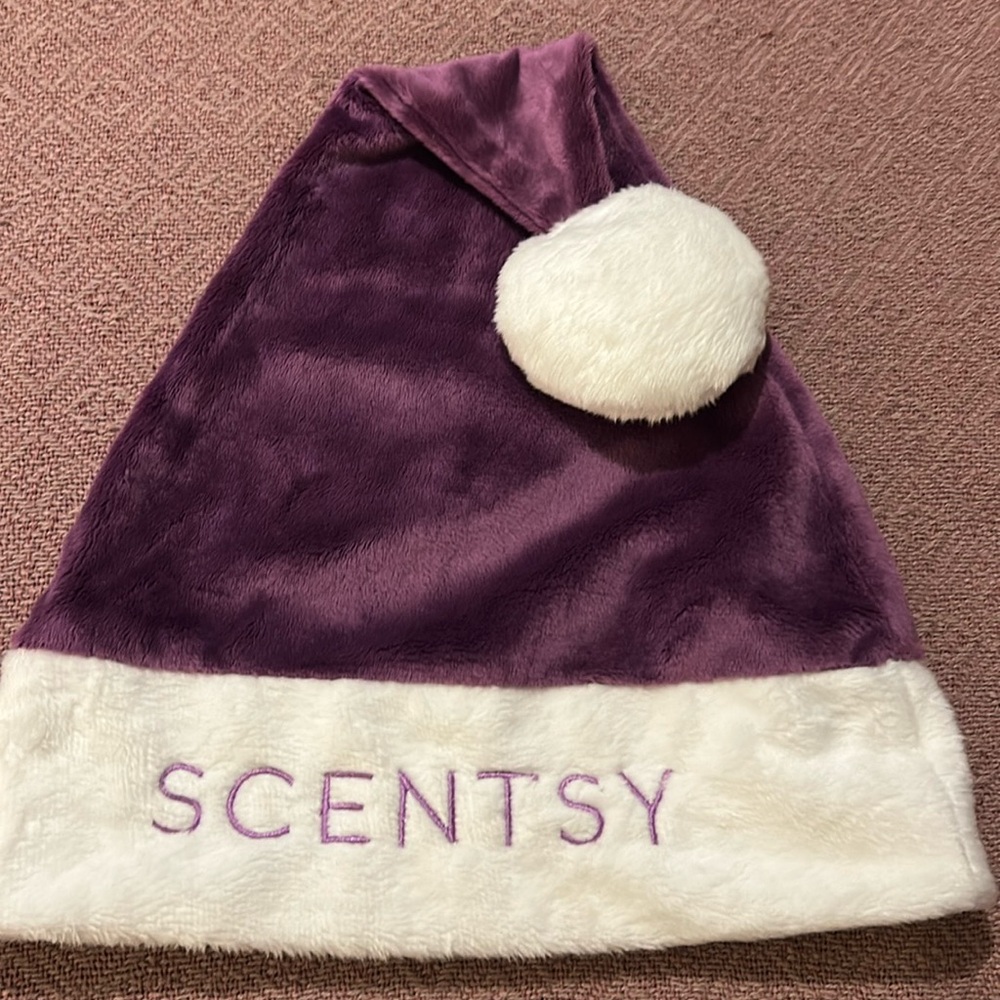 Scentsy Santa hat no stains worn 1 time no rips holes great condition